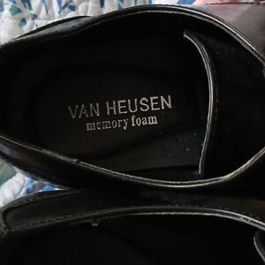 Van Huesen 